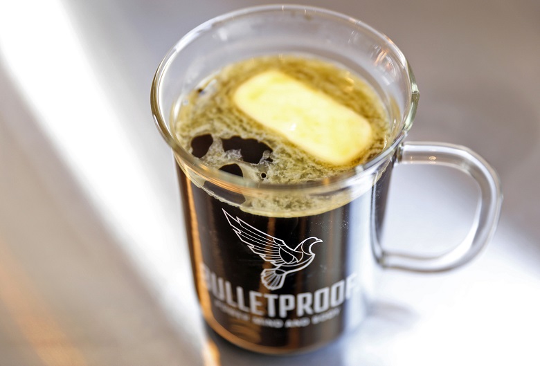 Mettez du beurre dans le café avec le Bulletproof Coffee 3
